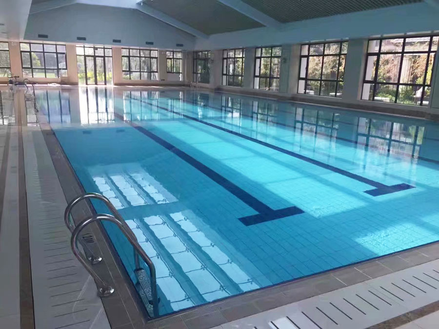学校泳池建设适合那种类型？游泳池水处理设备怎么选？