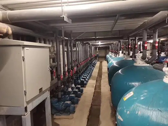 游泳池水过滤砂缸什么时候要换砂？