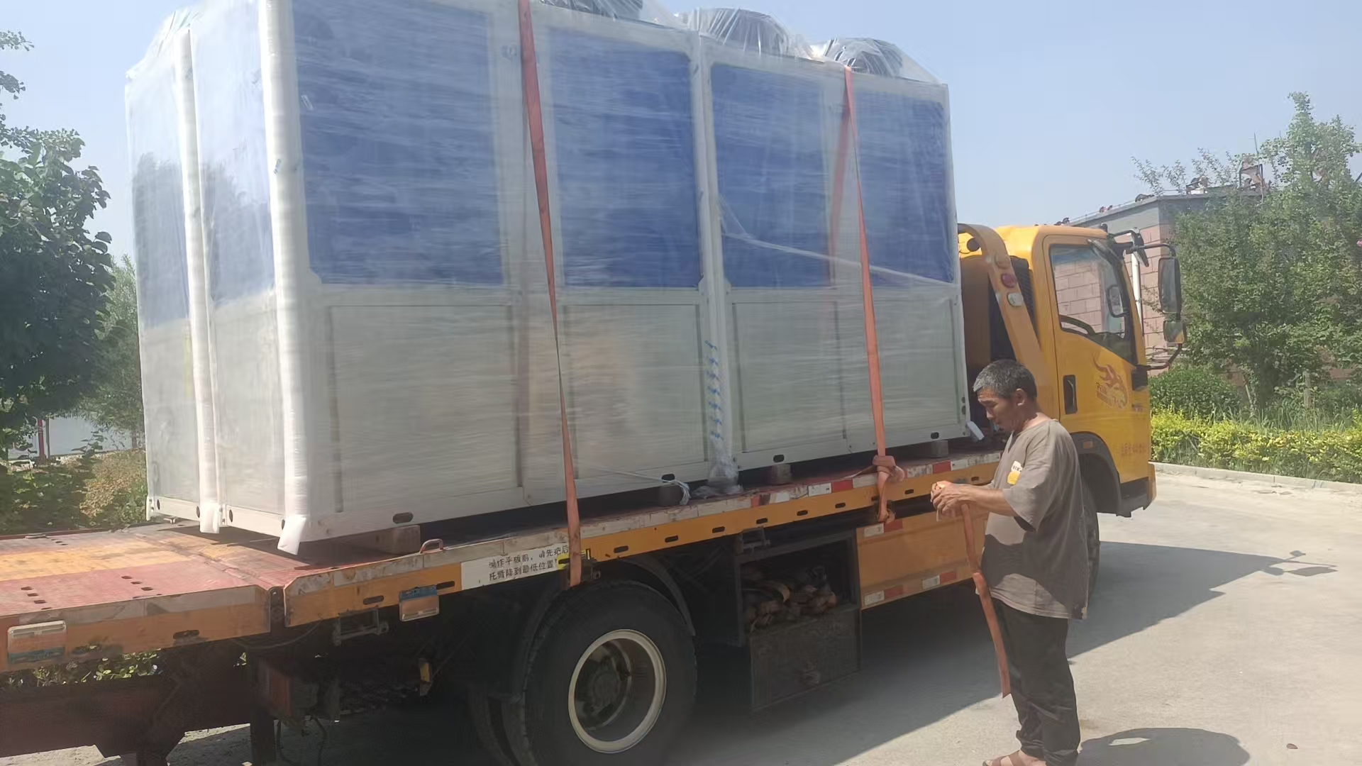 为什么要选择空气源热水热泵？