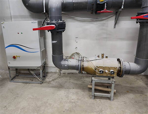 低压紫外线、中压紫外线、中压光触媒杀菌器有什么区别？