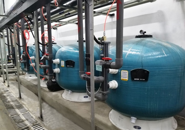 泳池水处理工程中泳池过滤沙缸的重要性