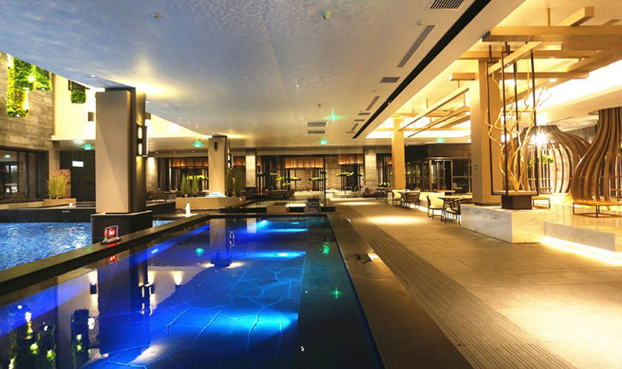 室内游泳池太潮湿怎办？